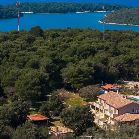 Villa Veronika Ii By Guide Vinkuran