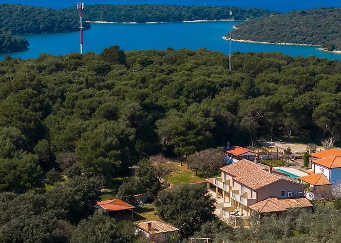 Villa Veronika Ii By Guide Vinkuran